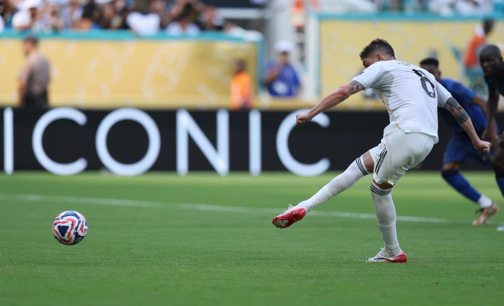 湖人询价奥科罗，拟用到期合同加克内克特筹码提升防守效率